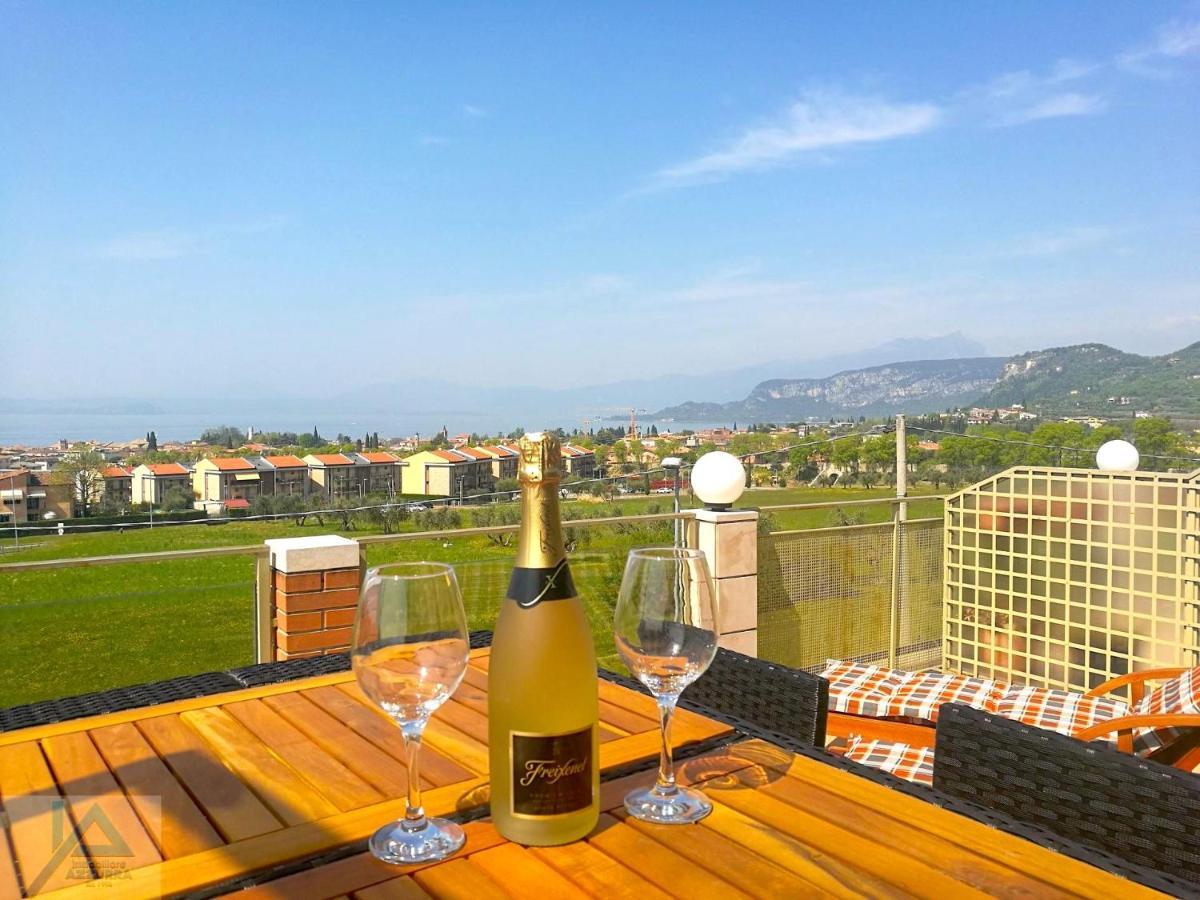 Casa Chiare - Immobiliare Azzurra Apartman Bardolino Kültér fotó